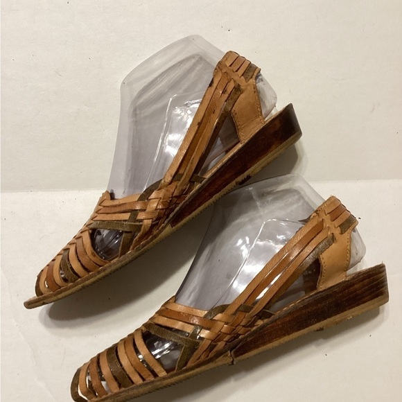 Sandpiper Sandals Size 7.5 - Picture 4 of 6